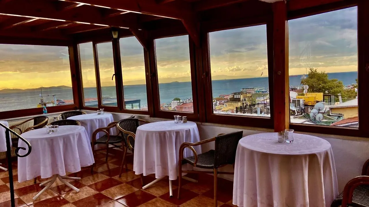 Terrace Guesthouse Istanbul